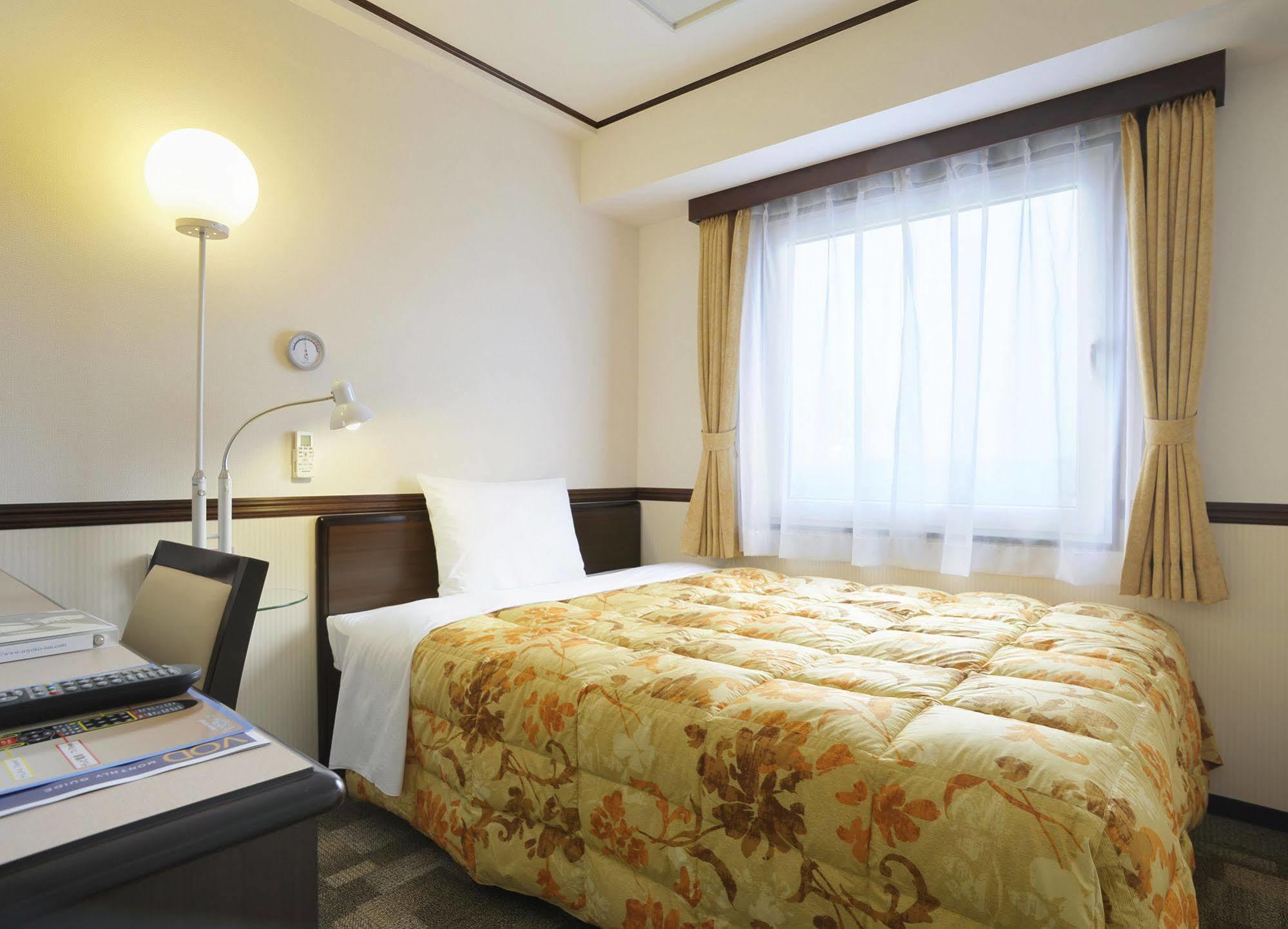 Toyoko Inn Hokkaido Tomakomai Ekimae Ngoại thất bức ảnh